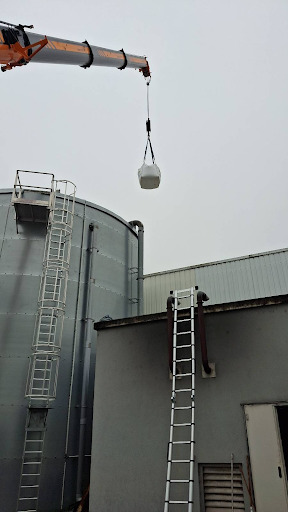 Pose du gravier par big bags à la grue-Comblement de forage selon l'arrêté du 11 septembre 2003-Forapulse