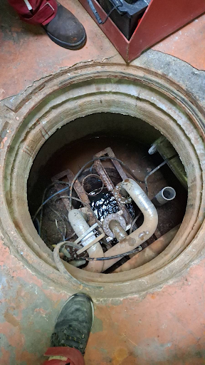 Forage avec trois pompes immergées à extraire - Comblement de forage selon l'arrêté du 11 septembre 2003-Forapulse